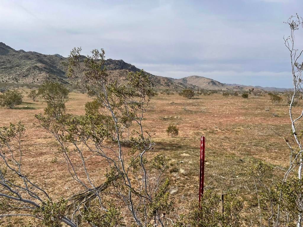 Image 12 of property listing at 0 Chicago Road, Apple Valley, CA 92307