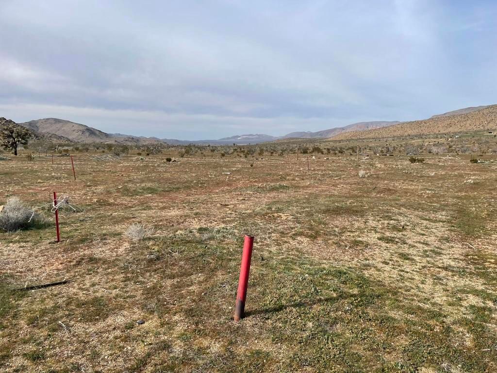 Image 2 of property listing at 0 Chicago Road, Apple Valley, CA 92307