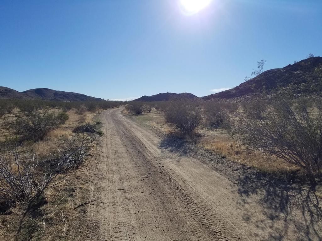 Image 6 of property listing at 0 Chicago Road, Apple Valley, CA 92307