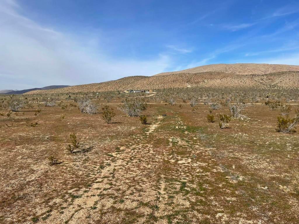 Image 9 of property listing at 0 Chicago Road, Apple Valley, CA 92307