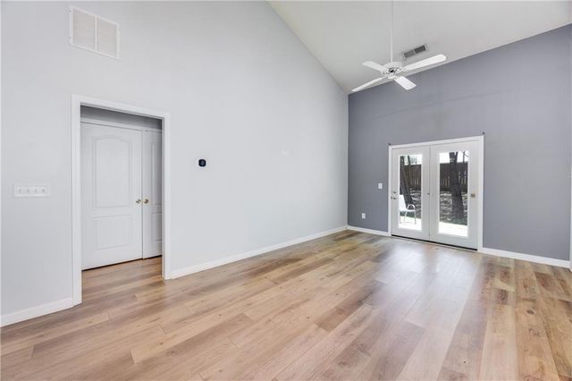 121 Fox Creek Drive, Woodstock, GA 30188