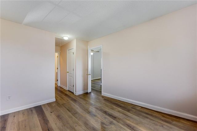 121 Fox Creek Drive, Woodstock, GA 30188
