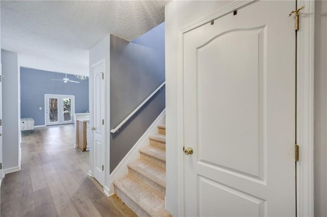 121 Fox Creek Drive, Woodstock, GA 30188