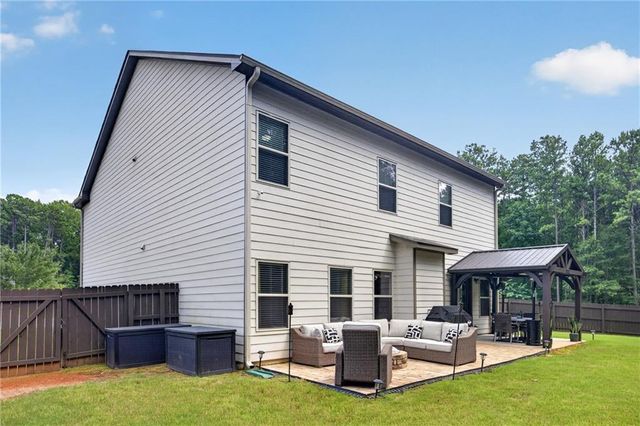 496 Berkleigh Trails Drive, Hiram, GA 30141