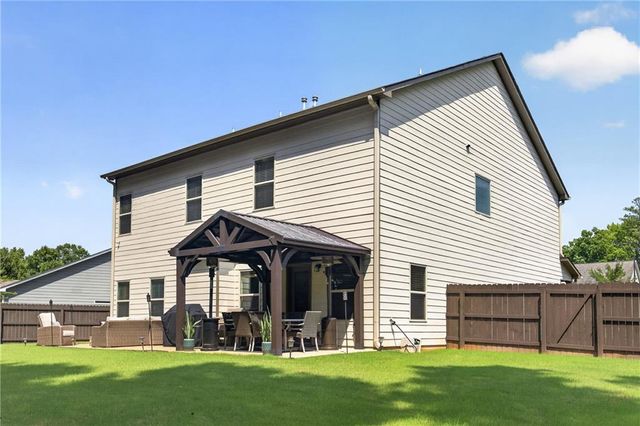 496 Berkleigh Trails Drive, Hiram, GA 30141