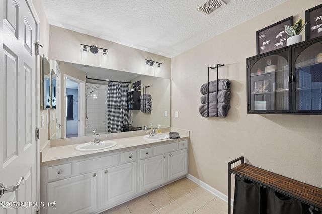 4186 MARBLEWOOD Lane, Jacksonville, FL 32216