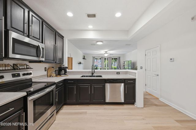4186 MARBLEWOOD Lane, Jacksonville, FL 32216