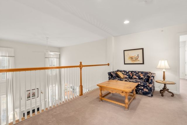 5 Heartwood Way 123, Hopkinton, MA 01748