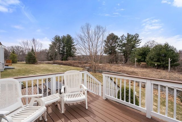 5 Heartwood Way 123, Hopkinton, MA 01748