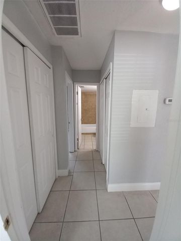 5724 N LINCOLN AVENUE C, Tampa, FL 33614