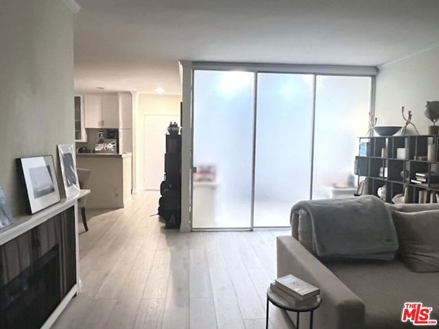 11645 Montana Avenue 323, Los Angeles, CA 90049