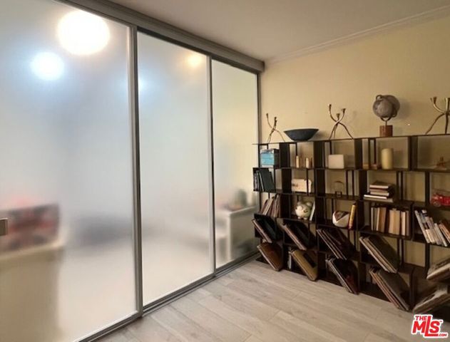 11645 Montana Avenue 323, Los Angeles, CA 90049