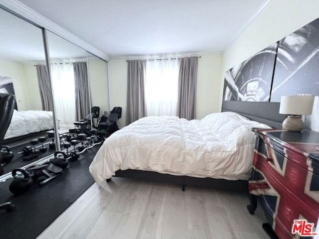 11645 Montana Avenue 323, Los Angeles, CA 90049