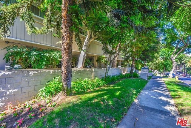 11645 Montana Avenue 323, Los Angeles, CA 90049