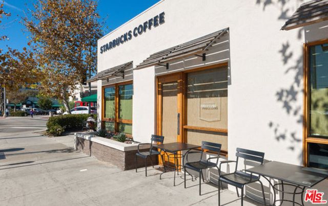 11645 Montana Avenue 323, Los Angeles, CA 90049