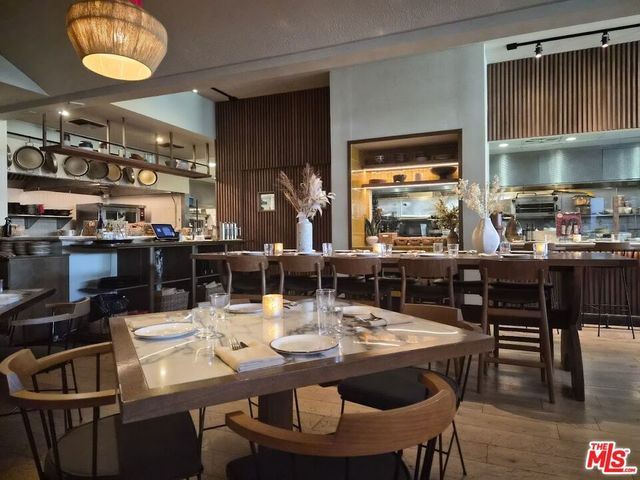 11645 Montana Avenue 323, Los Angeles, CA 90049