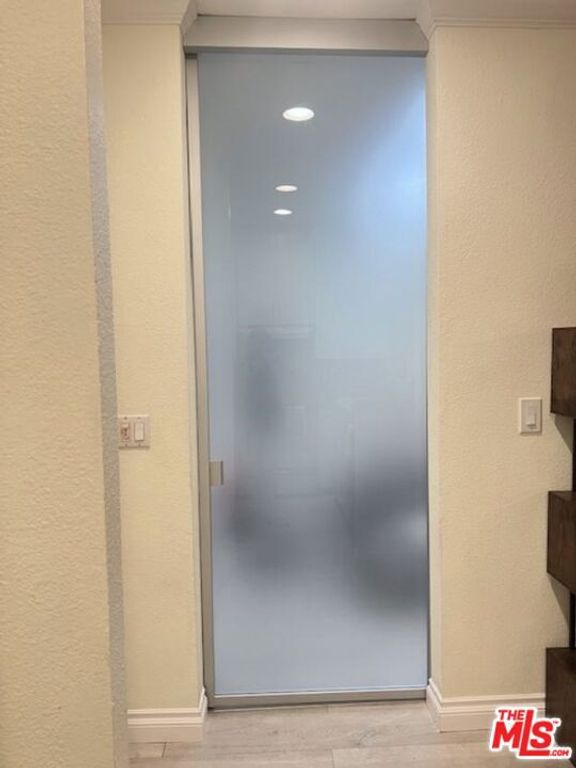 Image 22 of property listing at 11645 Montana Avenue 323, Los Angeles, CA 90049