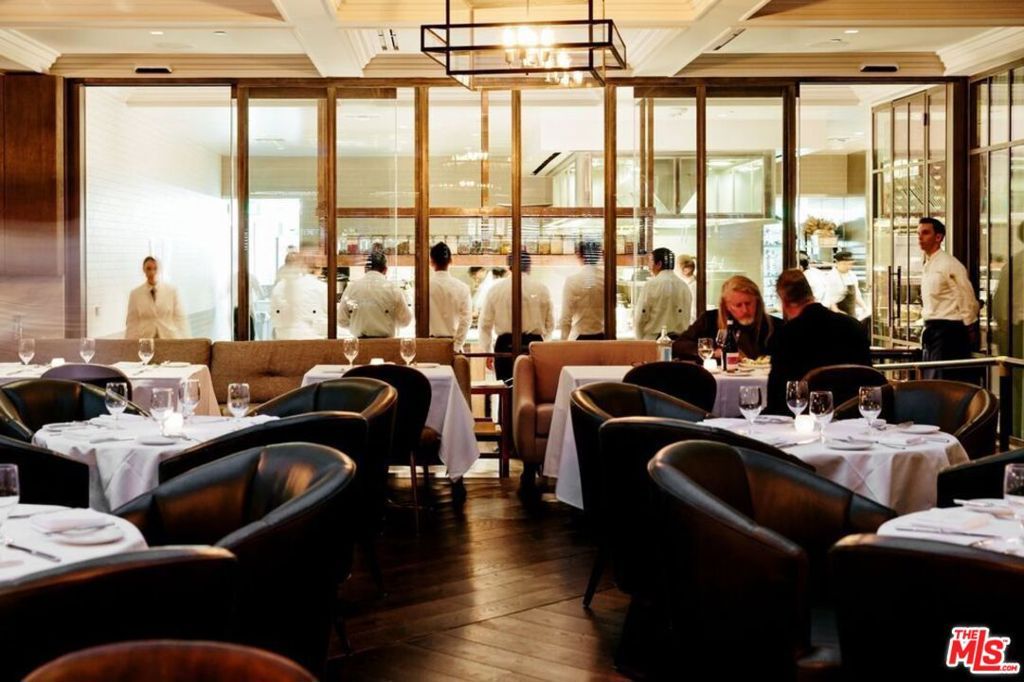 Image 50 of property listing at 11645 Montana Avenue 323, Los Angeles, CA 90049