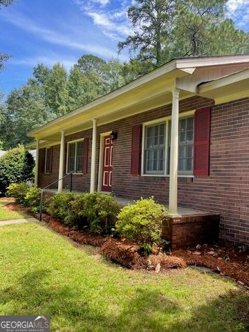 825 McCurdy Boulevard, Manchester, GA 31816