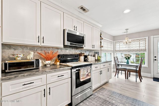 320 Smallwood Court, Wilmington, NC 28411