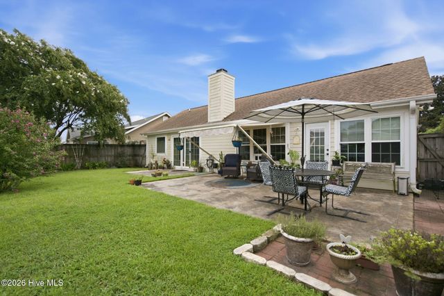 320 Smallwood Court, Wilmington, NC 28411