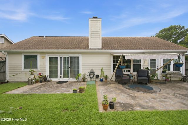 320 Smallwood Court, Wilmington, NC 28411