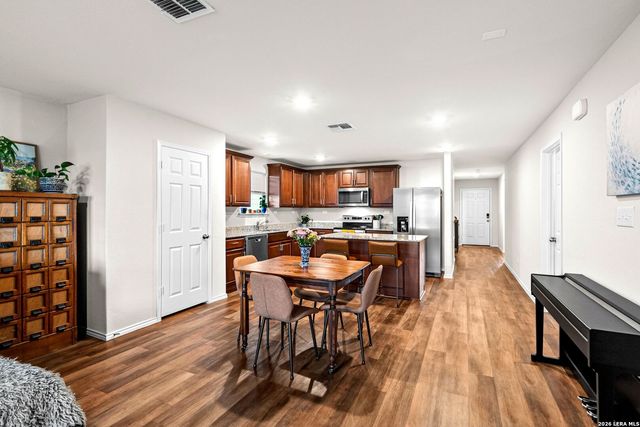 531 Wild Olive Way, San Antonio, TX 78219