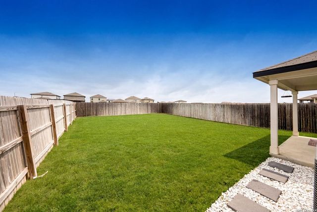 531 Wild Olive Way, San Antonio, TX 78219