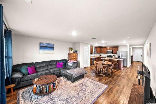 531 Wild Olive Way, San Antonio, TX 78219