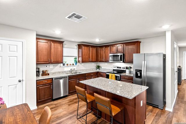 531 Wild Olive Way, San Antonio, TX 78219