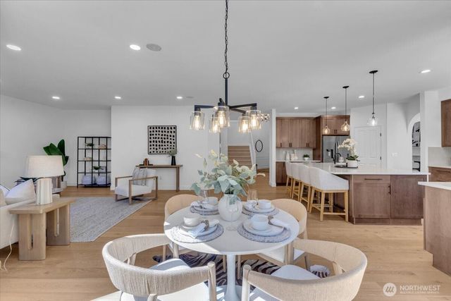 21119 SE 5th st, Sammamish, WA 98074