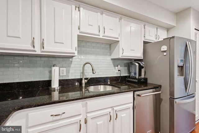5524 LAKEWHITE CT, Fairfax, VA 22032