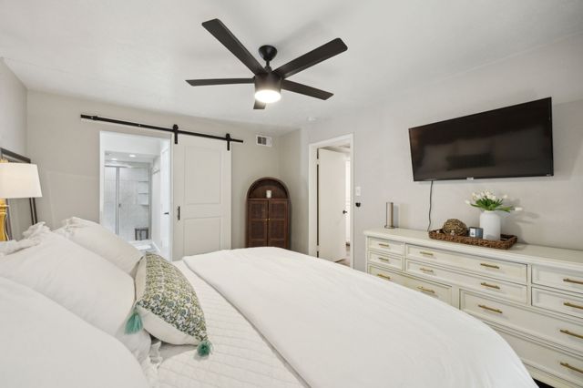 4023 Wycliff Avenue 104, Dallas, TX 75219