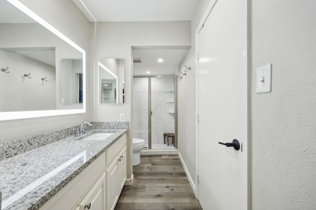 4023 Wycliff Avenue 104, Dallas, TX 75219