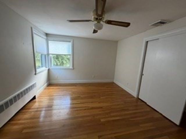 28 Fisher St, Walpole, MA 02081