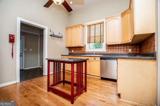 416 W Montgomery Street, Villa Rica, GA 30180