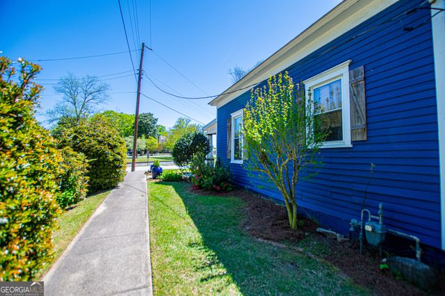 416 W Montgomery Street, Villa Rica, GA 30180