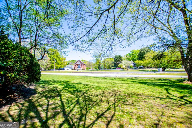 416 W Montgomery Street, Villa Rica, GA 30180