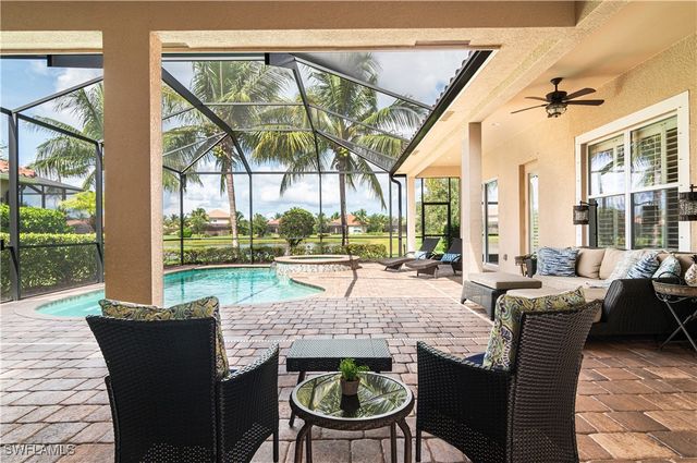 9287 Chiasso Cove CT, Naples, FL 34114