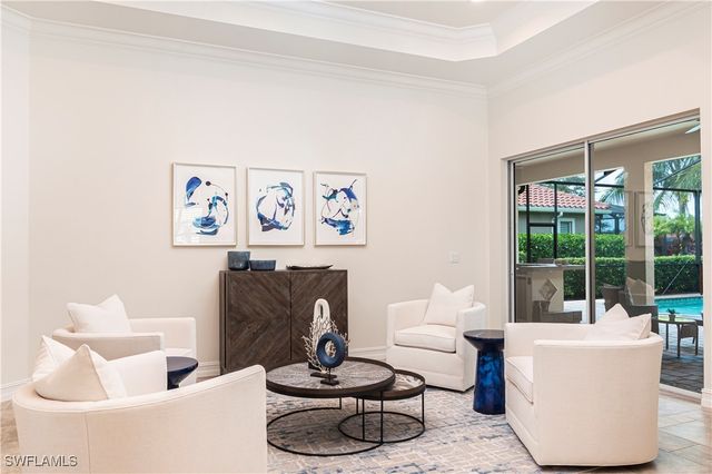 9287 Chiasso Cove CT, Naples, FL 34114