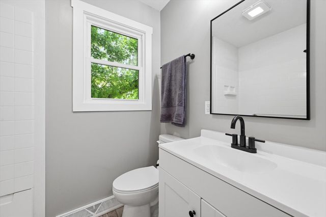 3140 4TH Avenue, Council Bluffs, IA 51501