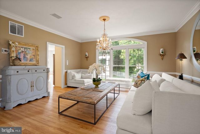 11110 TOMMYE LN, Reston, VA 20194