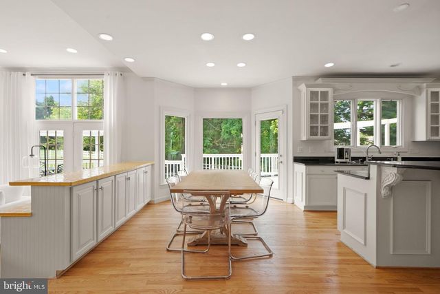 11110 TOMMYE LN, Reston, VA 20194