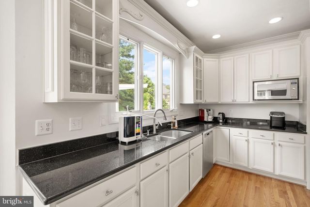 11110 TOMMYE LN, Reston, VA 20194
