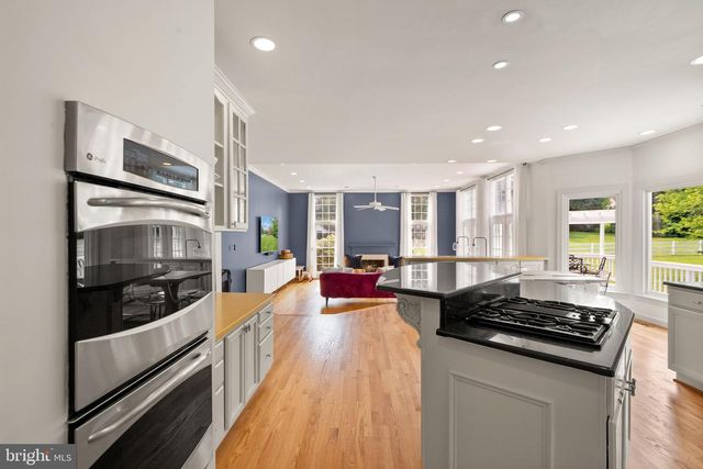 11110 TOMMYE LN, Reston, VA 20194