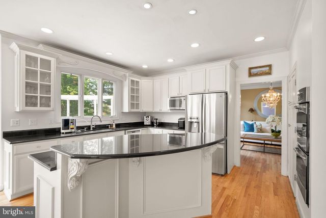 11110 TOMMYE LN, Reston, VA 20194