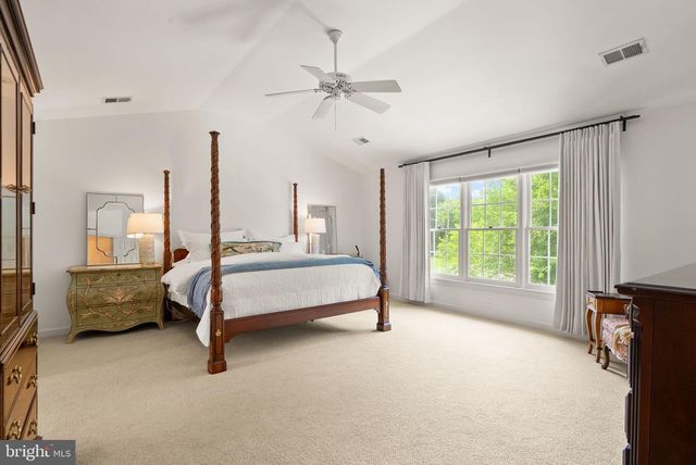 11110 TOMMYE LN, Reston, VA 20194