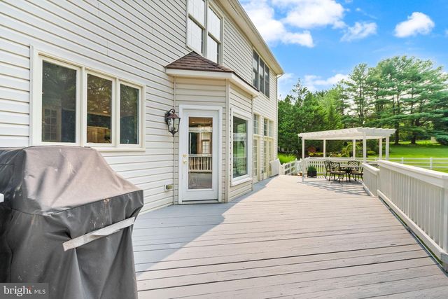 11110 TOMMYE LN, Reston, VA 20194