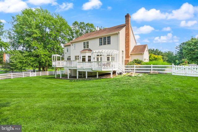11110 TOMMYE LN, Reston, VA 20194