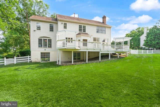 11110 TOMMYE LN, Reston, VA 20194